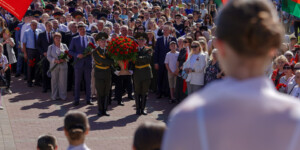 Более 5 000 человек собрались на Буйничском поле в День Независимости. Фото