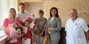 Алла Галушко поздравила женщин, подаривших жизнь новому поколению белорусов в значимый для всей страны день