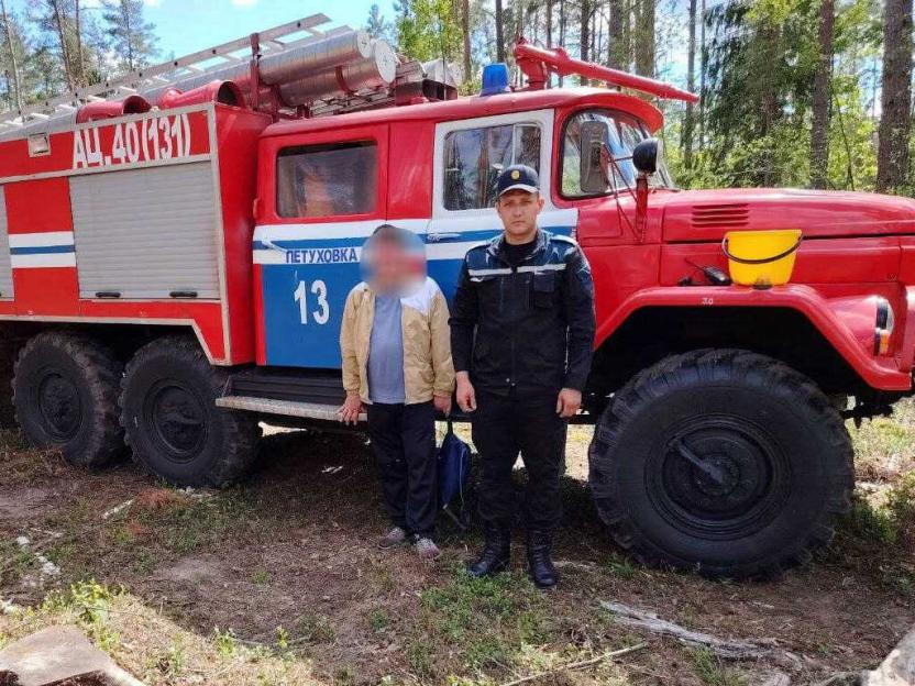 Грибник заблудился в Чаусском районе: на помощь пришли спасатели