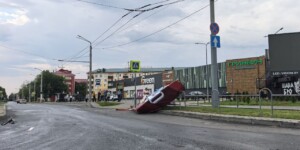 Из-за грозы и сильного ветра в Могилеве и районе нарушено электроснабжение