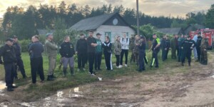 В лесу в Быховском районе потерялась девочка, ее искали около 300 человек