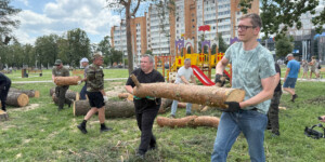 В Могилеве продолжают ликвидировать последствия стихии. Фото
