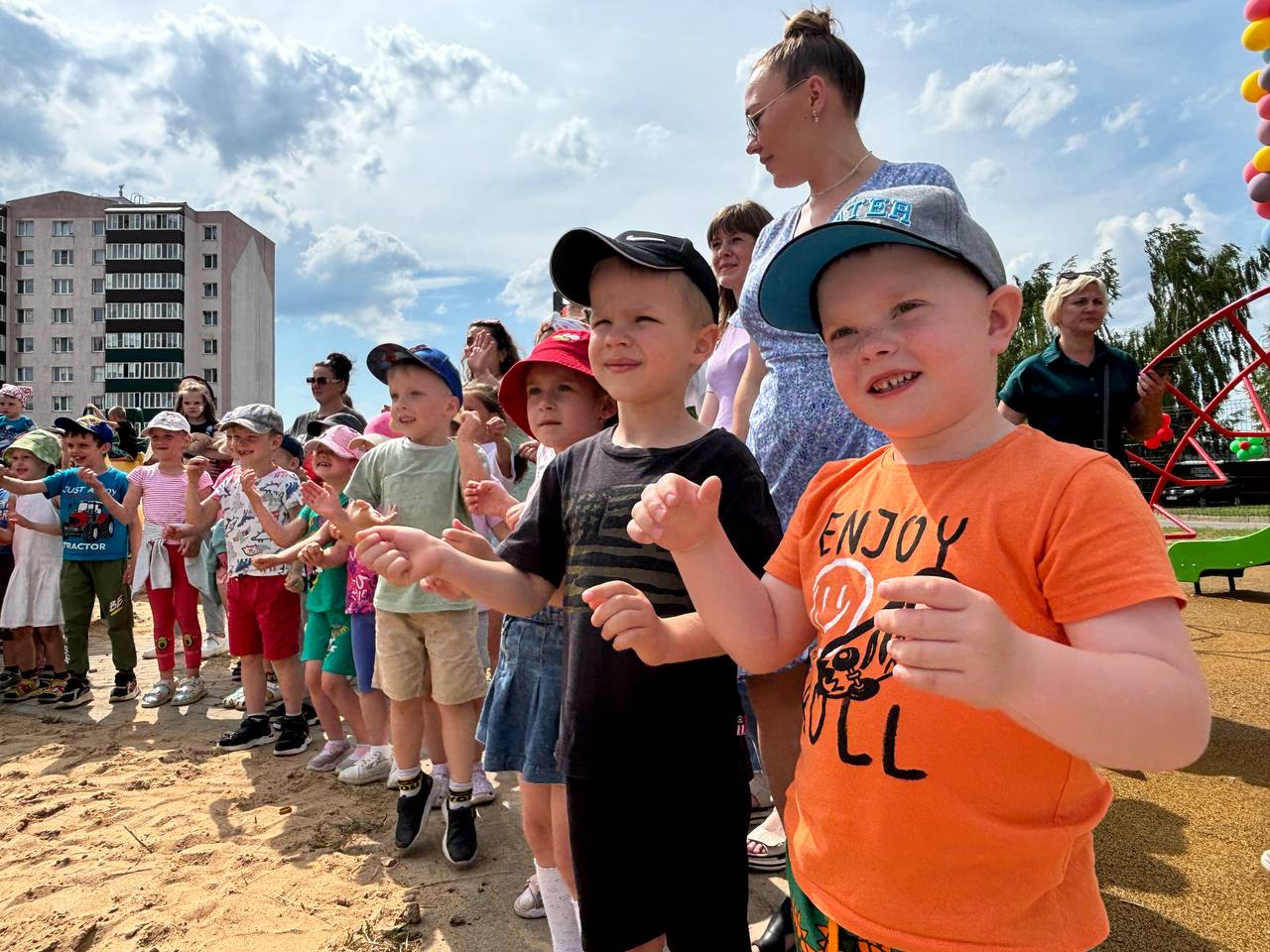 В Могилеве открыли новую детскую площадку на улице Криулина