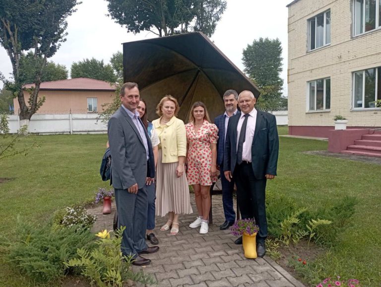 Конкурс на лучшее благоустройство административных зданий и прилегающих территорий проводят энергетики Могилевщины