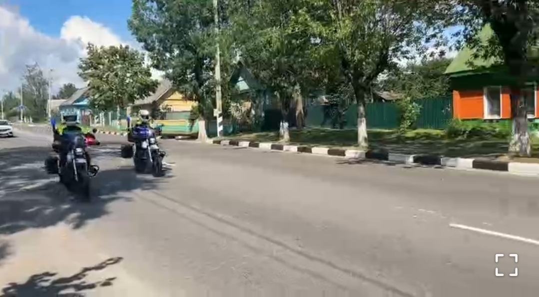 На дорогах Костюковщины за безопасностью следят мотопатрули ГАИ