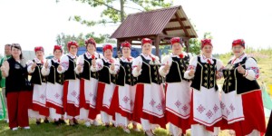 «Задорницы» покорили зрителей на конкурсе «Из века в век»