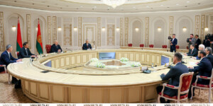 Лукашенко и губернатор Вологодской области обсудили расширение сотрудничества