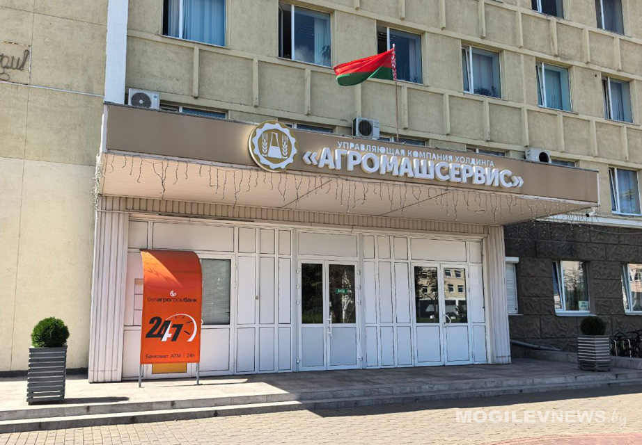 Механизированные отряды Могилевской области: более 300 единиц техники на службе аграриев