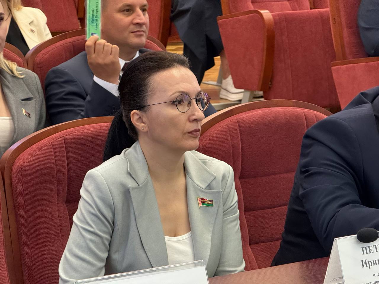 Ирина Петрусевич: «Задача сенаторов — держать руку на пульсе и не допускать формализма в работе с обращениями граждан». Фото