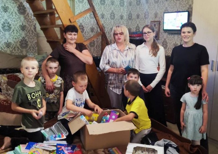 Медики Могилевщины активно присоединяются к благотворительной акции по подготовке детей к новому учебному году