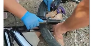 Спасатели помогли мальчику в Кировске, нога которого застряла в велосипеде