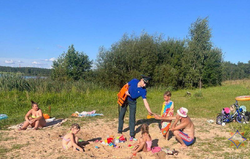 Безопасный отдых на воде: спасатели провели рейд в Могилевском районе