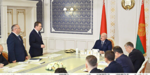 Лукашенко: «Беларусь должна сохранить лидерство в сфере цифровых технологий»