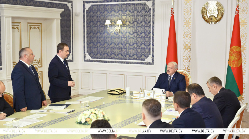 Лукашенко: «Беларусь должна сохранить лидерство в сфере цифровых технологий»