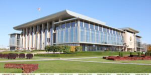 Государственных наград удостоены 68 представителей различных сфер деятельности