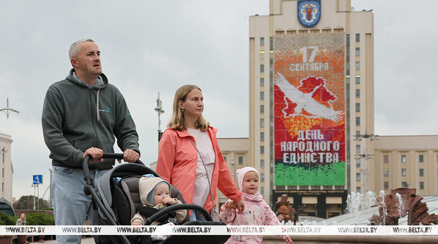 Лукашенко: «Традиции, преданность Родине и согласие в обществе будут всегда сплачивать белорусов»