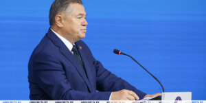 Глазьев рассказал, почему важно продолжать работу над общим учебником истории Союзного государства 