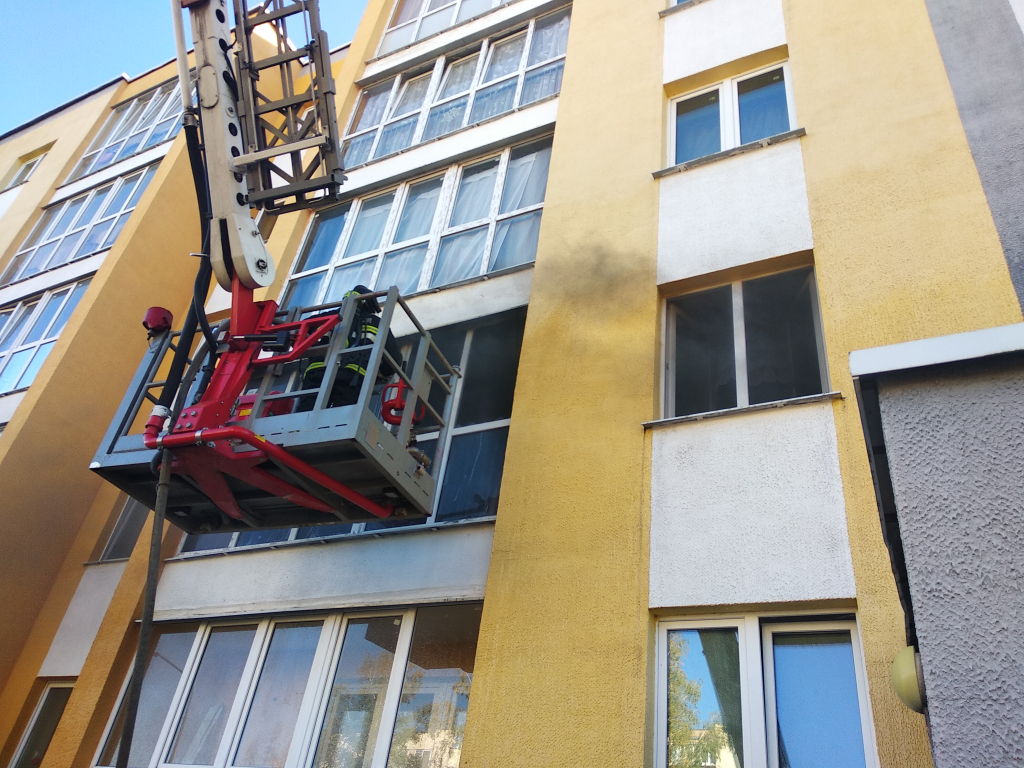 В Климовичах АПИ спас двоих детей