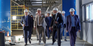 Анатолий Исаченко оценил ход строительства комплекса по производству рыб ценных пород в Краснопольском районе. Фото