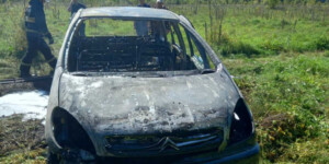 В Могилеве сгорел Citroen на проспекте Шмидта