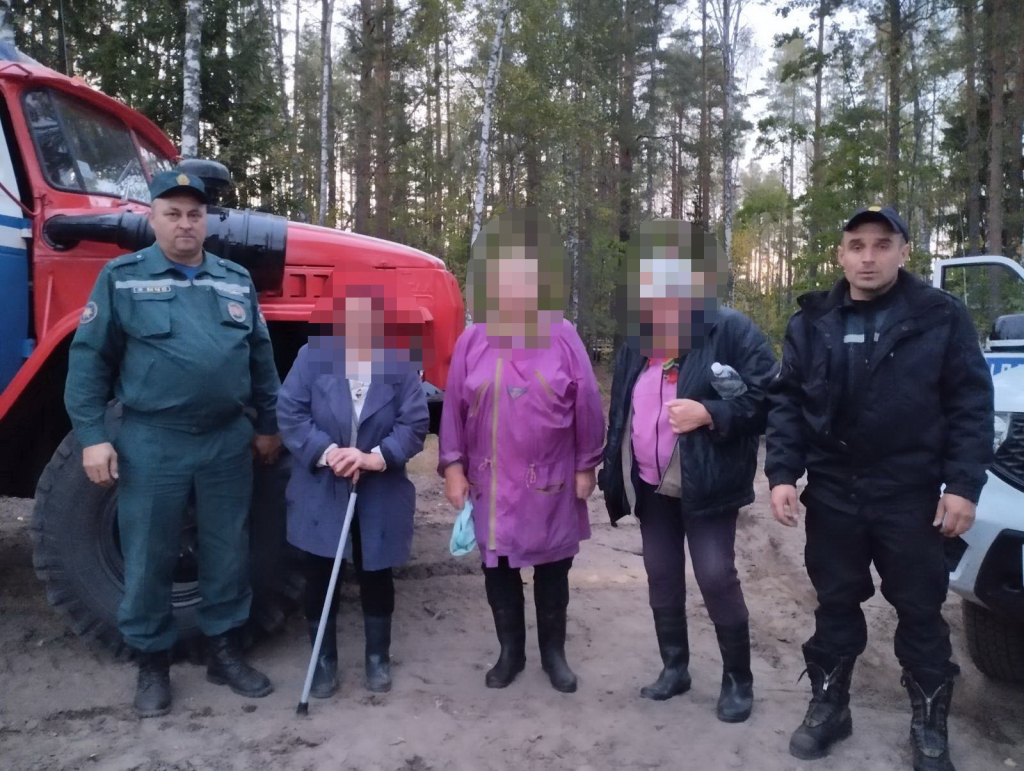В Могилевской области спасатели трижды выезжали на поиски заблудившихся в лесу