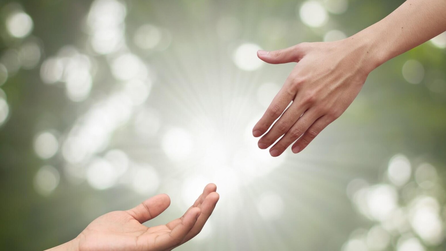 Не остаться наедине с бедой. Куда обратиться в сложные жизненные моменты?