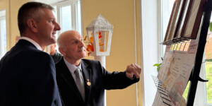 «Обыкновенная необыкновенная встреча» в СШ № 1 г. Климовичи: учительское слово объединило поколения. Фото