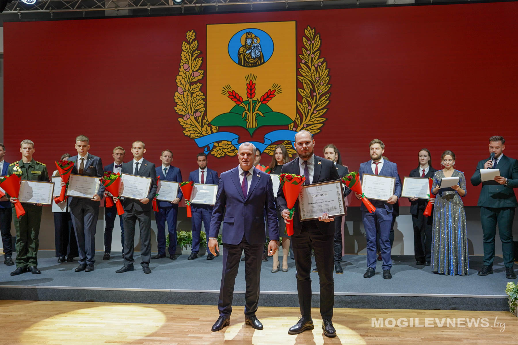 Будущее Приднепровского края: в Могилеве чествовали лауреатов молодежной премии в социальной сфере