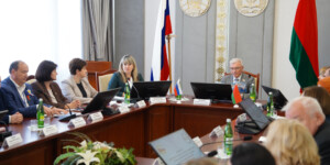 «Вместе мы сможем больше»: в Могилеве эксперты двух стран обсудили развитие инклюзивного творчества. Фото