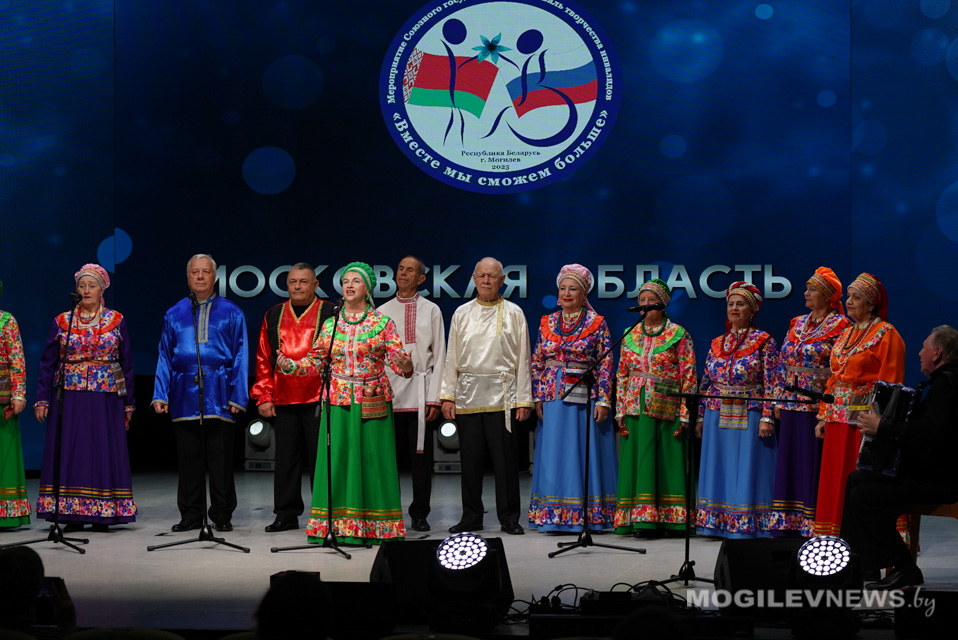 Сила союзного пространства: российские артисты покорили Могилев в день «Россия – Родина моя!»