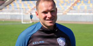 Евгений Капов — главный тренер могилевского «Днепра». Фото 