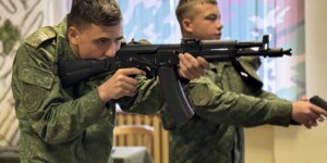 Стрельба, эстафета, командный дух: турнир по военно-прикладным видам спорта прошел в Могилеве