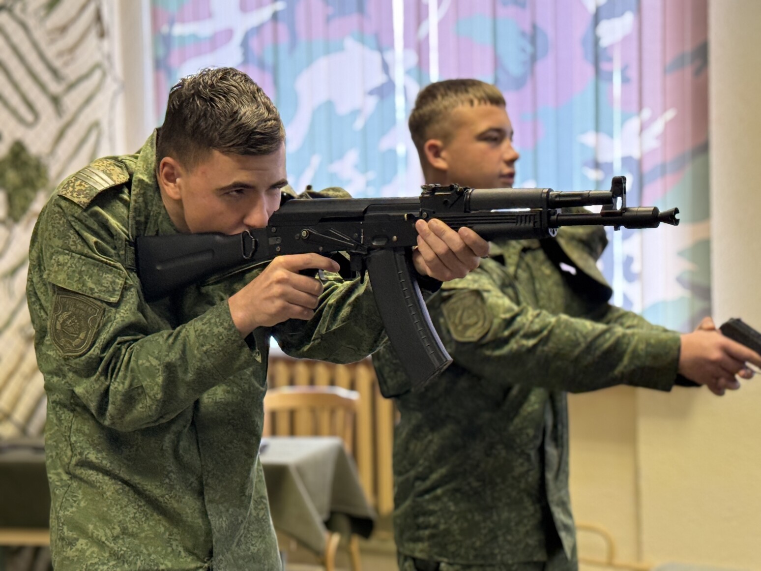 Стрельба, эстафета, командный дух: турнир по военно-прикладным видам спорта прошел в Могилеве