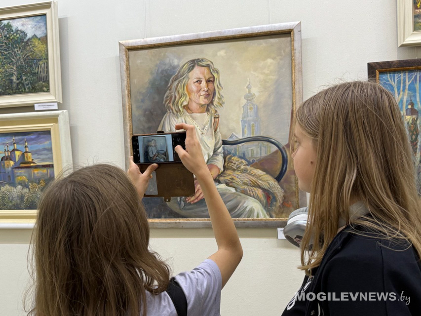 «В поисках истины»: в музее Масленикова открылась персональная выставка Веры Юрковой. Фото