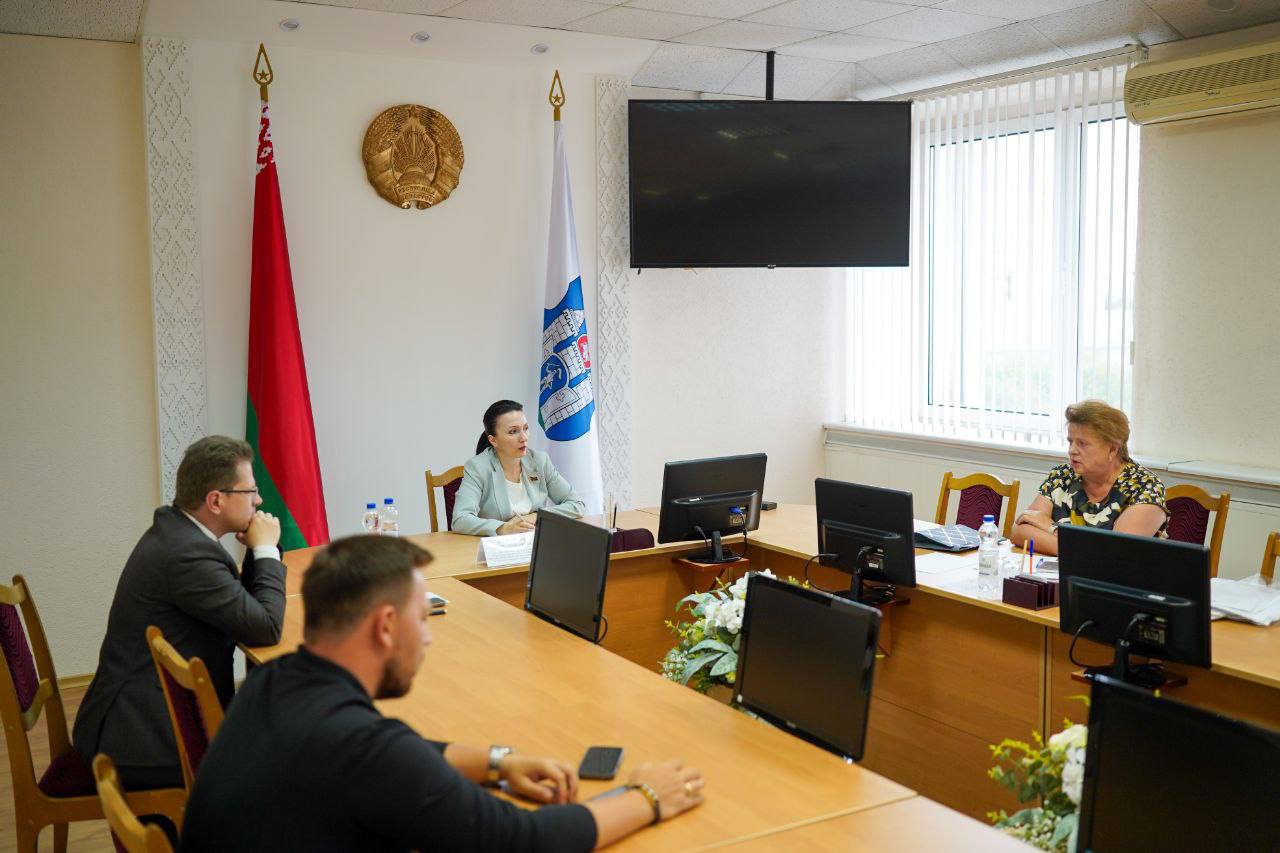 Ирина Петрусевич: Каждое обращение граждан требует внимательного изучения и глубокой всесторонней проработки