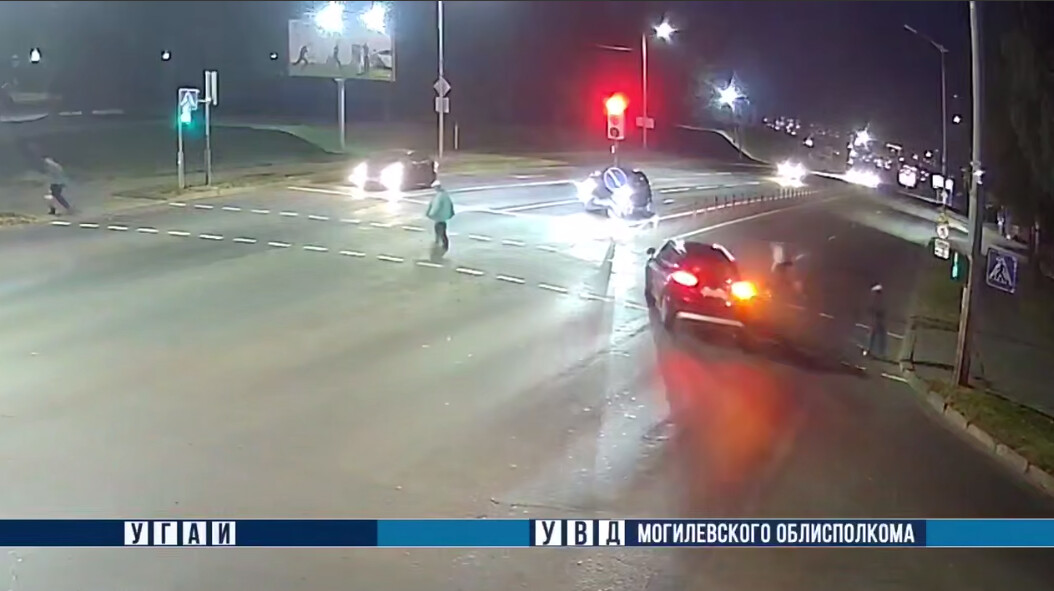 В Могилеве автомобиль сбил подростка на пешеходном переходе
