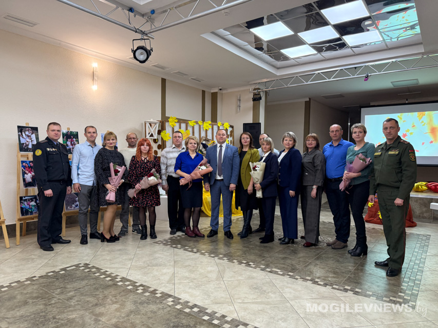 Торжественный прием, посвященный Неделе родительской любви, прошел в Чаусах. Фото