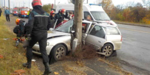 В Бобруйске спасатели деблокировали водителя после ДТП