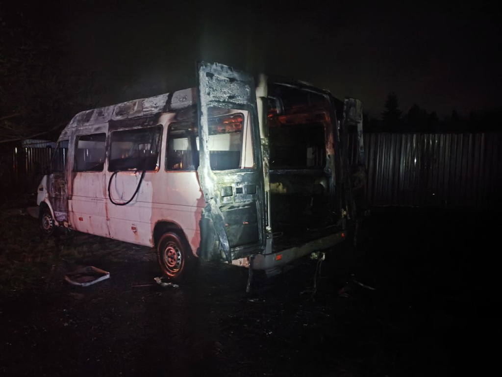 В Могилеве за сутки произошли два пожара: горел автомобиль и частный дом