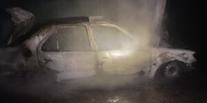 В Бобруйском районе ночью сгорел автомобиль Peugeot