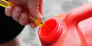 В Могилеве трое мужчин похищали топливо со стройки и перепродавали его знакомым