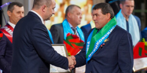 Областной фестиваль «Дажынкi-2025» в Кричеве: торжественная церемония награждения победителей областного соревнования. Фото