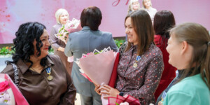 Сердца, полные любви. Торжественный прием ко Дню матери в Могилеве