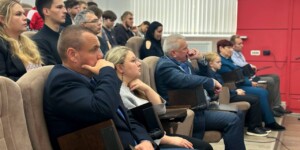 «Отец. Отчество. Отечество»: писатели и преподаватели о роли семьи и отцовства