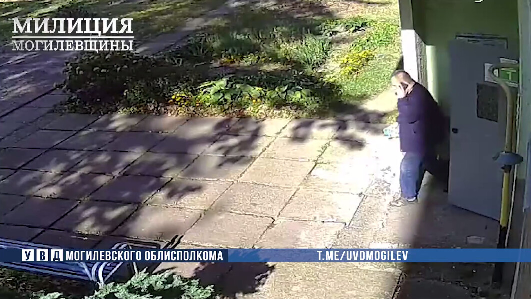 Пенсионерка отдала сбережения «на декларирование» и лишилась 17,5 тысячи рублей