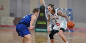 «Борисфен» на финише круга одолел «Викторию» и сохранил лидерство