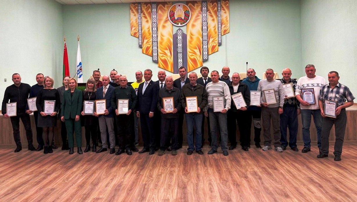 С Днем автомобилиста и дорожника поздравили работников Могилевской городской автобазы учреждений здравоохранения