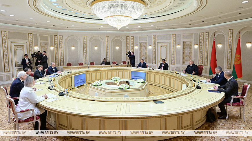 Александр Лукашенко: «Беларусь будет вести диалог с Россией по строительству новой АЭС»