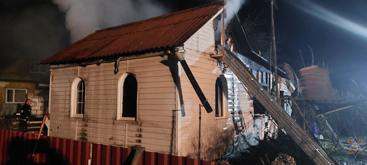 В Могилевском районе при пожаре дачного дома пострадал 66-летний хозяин