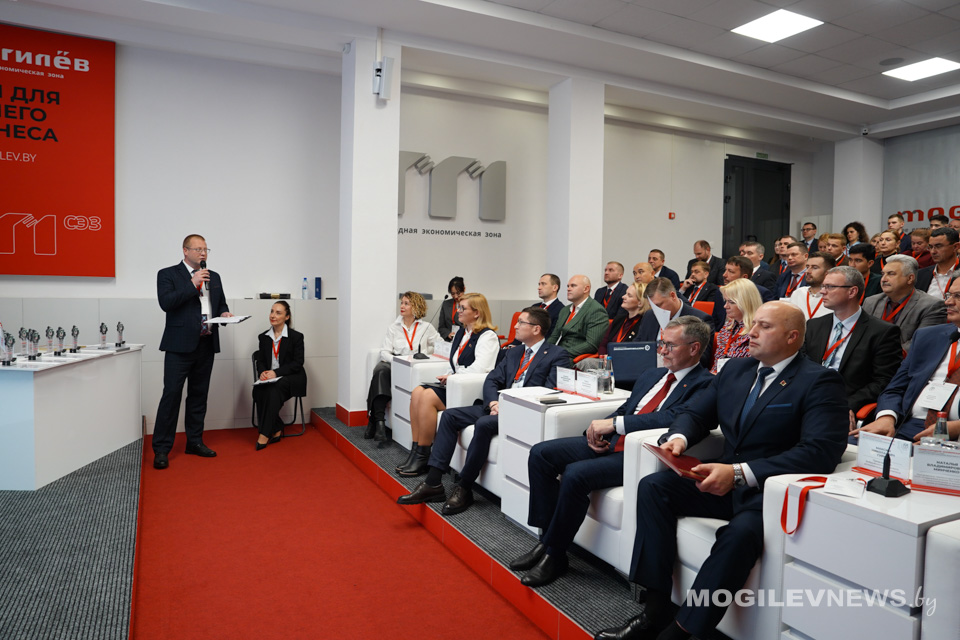 Как технологии и кадры влияют на эффективность работы, рассказали эксперты на конференции в Могилеве